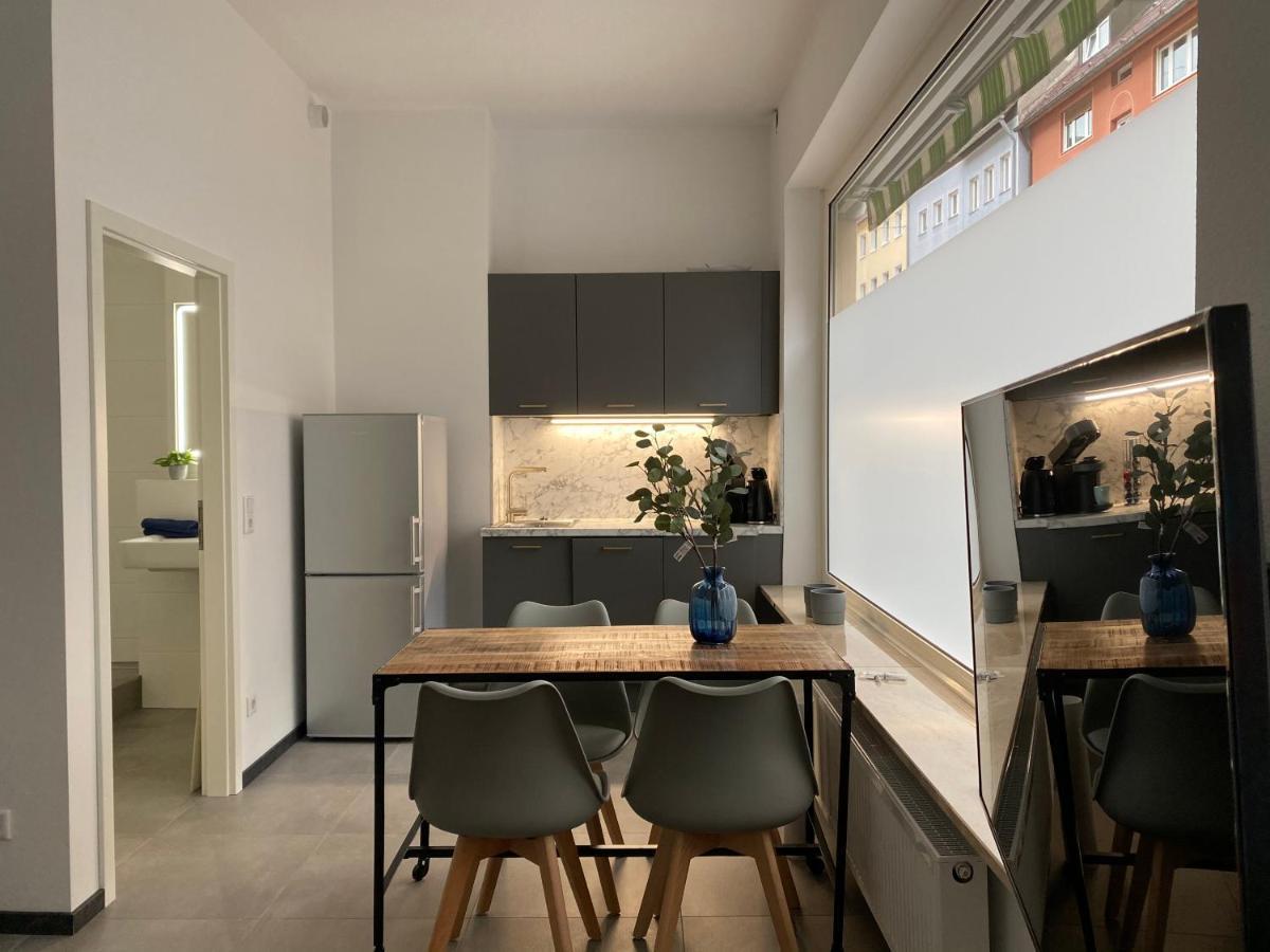 2-Zimmer-Appartment In Top-City-Lage Mit Parken Und Klimaanlage ニュルンベルク エクステリア 写真